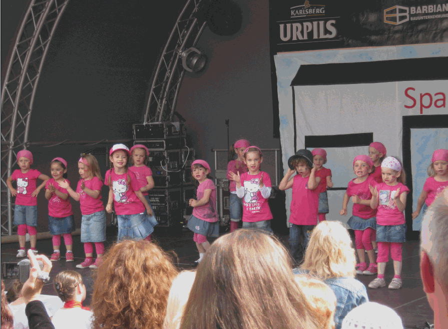 Tanzkittys vom Zwergenland Wadern Stadtfest 2011